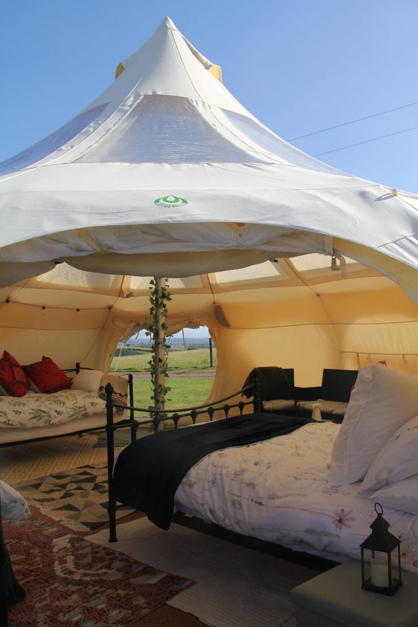Tal-Y-Fan Farm 6M Stargazer Tent Bridgend  Luaran gambar