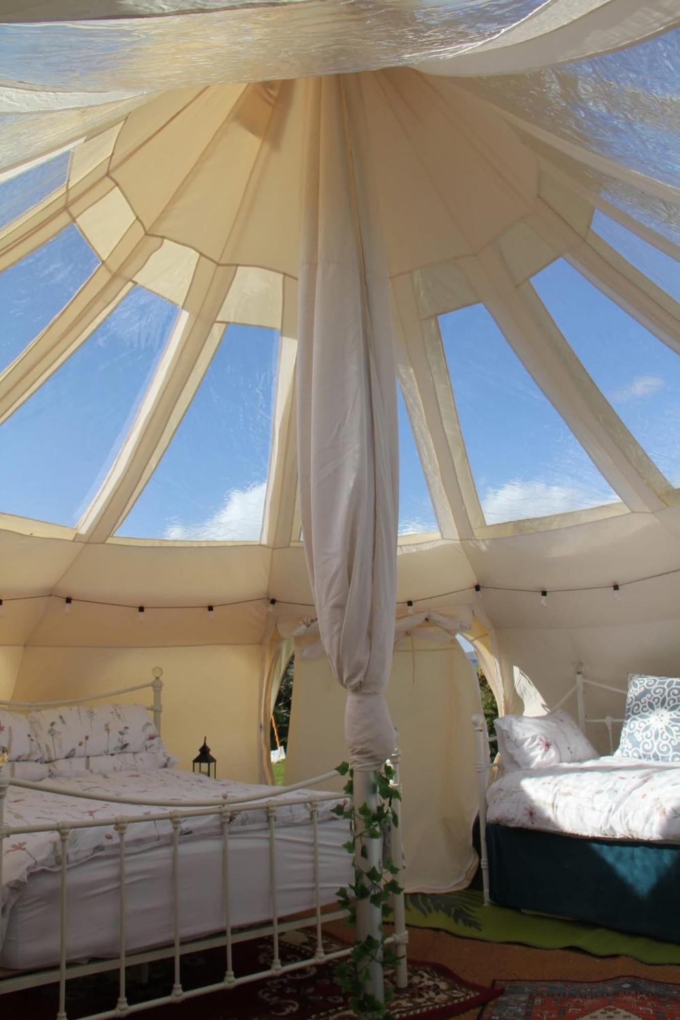 Tal-Y-Fan Farm 6M Stargazer Tent Bridgend  Luaran gambar